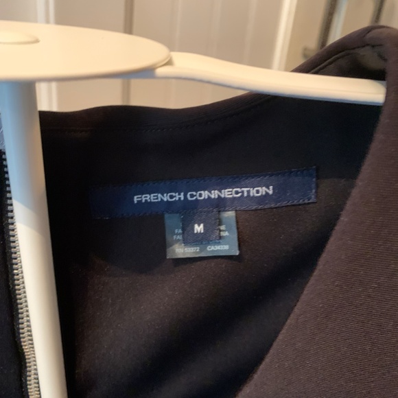 French connection exposed zip scuba style‎ dress. Worn 2x - Picture 3 of 4
